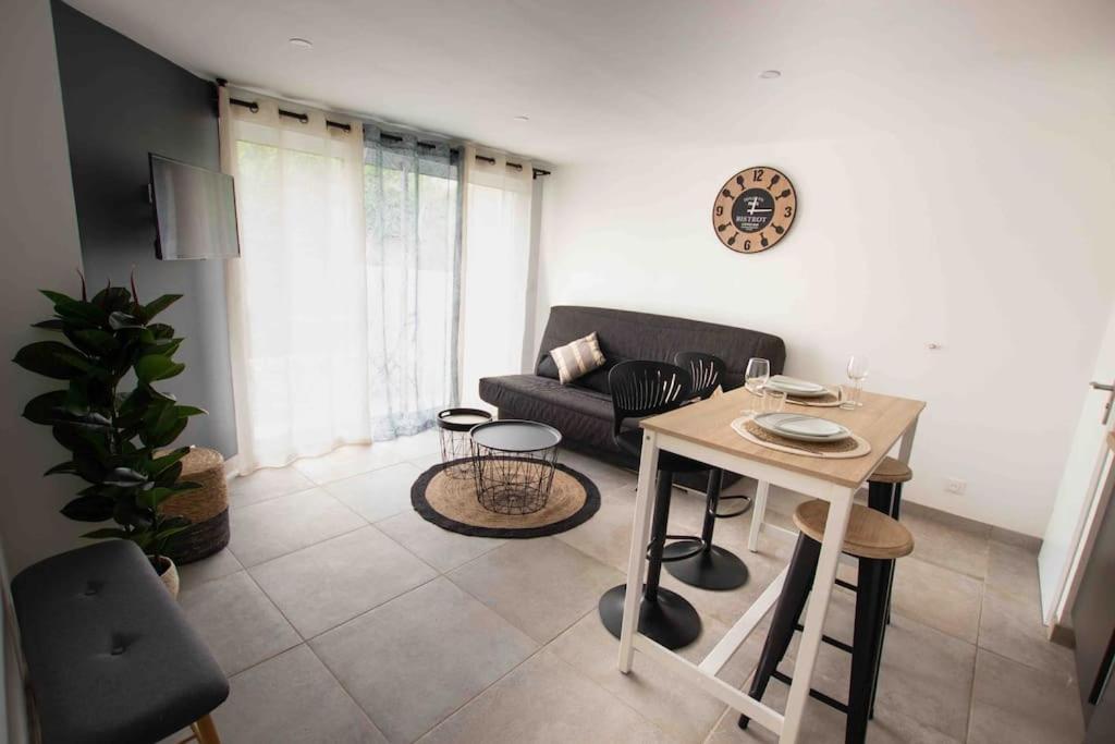 Apt T2 Neuf Terrasse 阿爾勒 外观 照片
